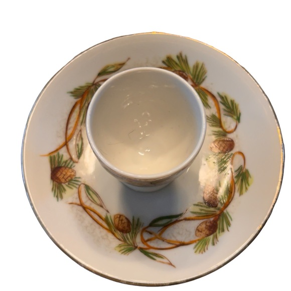 Vintage antique porcelain eggcup and dish pinecone pine - Picture 3 of 8